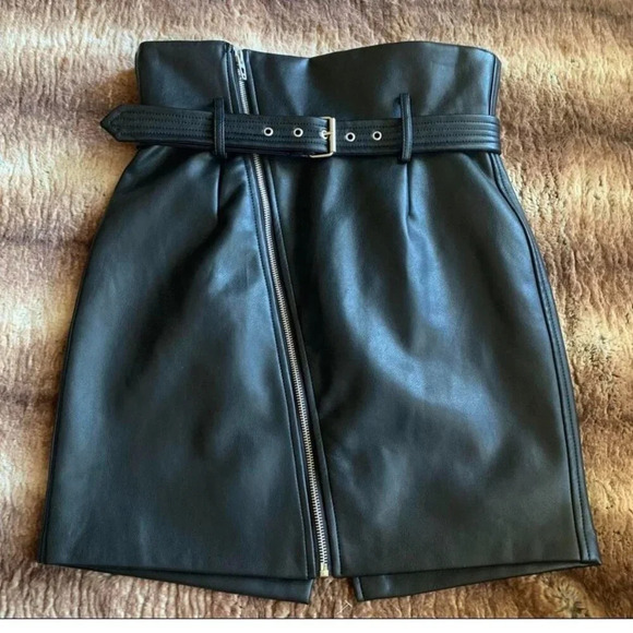 NWT Blank Nyc Vegan Leather Skirt - Picture 2 of 5